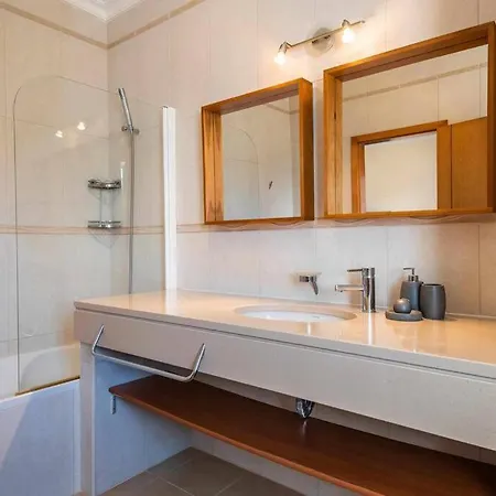 Chris By Gabi Miguel Villa *